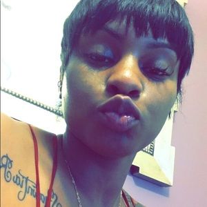 Meet your Posher, Taryn